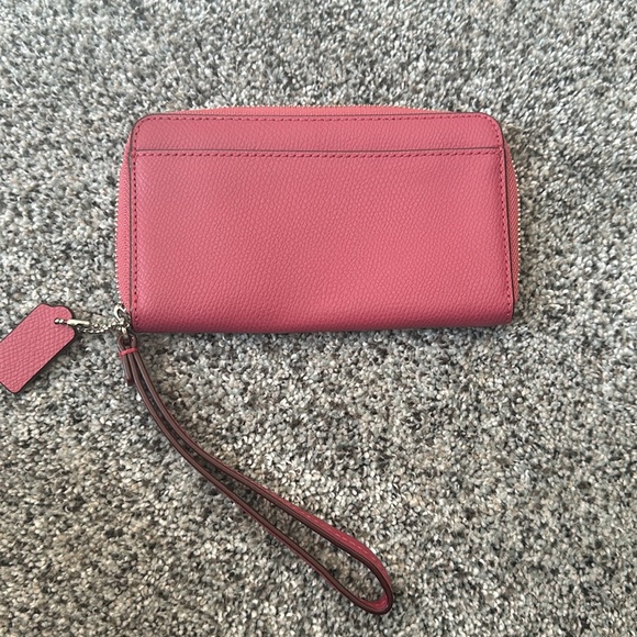 Coach Pebbled Leather Zip Wristlet Wallet - Picture 4 of 5